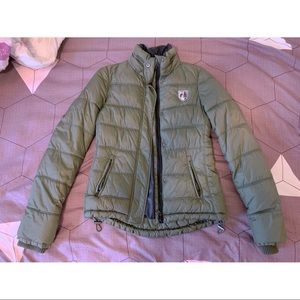 American Eagle puffer jacket